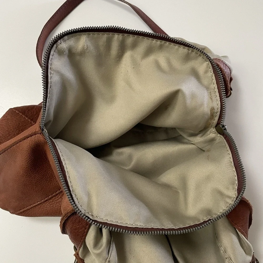American Leather Co. Austin Cognac Brown Leather Triple Entry Bucket Bag READ B8